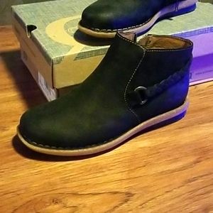 Born Toya Ankle Boots New In Box